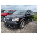 2016 Chrysler Town and Count Touring