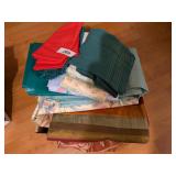Table Runners, Table Cloths & Table Linens