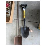Truper Spade & Ash Shovel