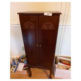 Standing Jewelry Case