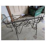 Metal Frame Flower Pot Holder