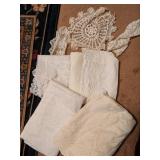 Doilies & Lacey Table Cloths