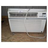 LG Window Air Conditioning Unit 12,000 BTU