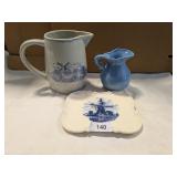 (2) Pitchers & Trivet