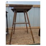 Antique Victorian Style Oak Table