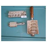C. Palmer Mfg. Co. Fishing Bank Sinker Mold, +