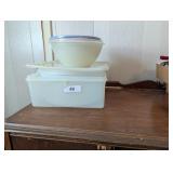 Tupperware Bowls w/ Lids &