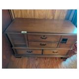 Lane Cedar Chest - no lock