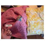 Hand & Machine Made Quilts
