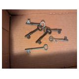 (6) Vintage Skeleton Keys