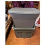 Rubbermaid & Sterlite Totes w/ Lids