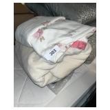 (1) New Fleece Throw, Fleece Blanket, +