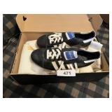 Adidas Cleats (size 7) + Padding