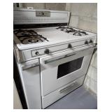Magic Chef Vintage Gas Stove