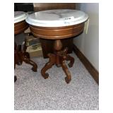 Marble Top Accent Table / 19" Tall x 14" DiameteR