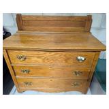 Oak Chest of Drawers
