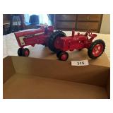 McCormick Farmall M Diecast & 806 Diecast Tractor