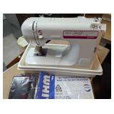 White 970 Portable Sewing Machine w/ Snap On Case