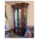 Beautiful Curved Glass Side Doors China Cabinet
