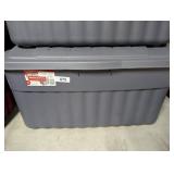 Extra Large Rubbermaid Tote w/ Lid