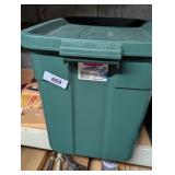 Tote w/ Lid + Purple Paper Plates &