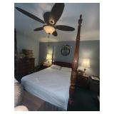 4-Poster Queen Bed / Beautiful Design