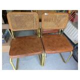 (6) Dining Room Chairs (6) Dining Room Chairs