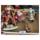 (4) Santa Figurines (4) Santa Figurines