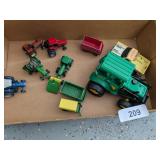 John Deere, Ford, Case IH Toys & Other John Deere, Ford, Case IH Toys & Other