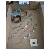 Bracelets Bracelets