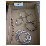 Bracelets Bracelets
