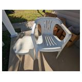 Plastic Patio Chair w/ Patio End Table
