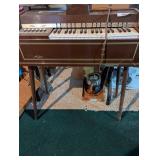 Magnus Small Electric Organ (plastic)