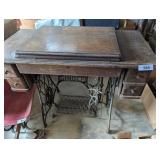 Antique Singer Treadle Sewing Machine -*