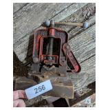 Pipe Vise