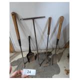 Meter Tool & Small Shovels