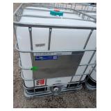 275 Gallon Tank w/ Cage