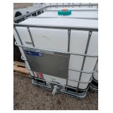 275 Gallon Tank w/ Cage