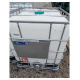 275 Gallon Tank w/ Cage