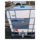 275 Gallon Tank w/ Cage