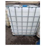 275 Gallon Tank w/ Cage