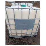 275 Gallon Tank w/ Cage