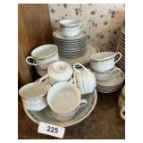 Signature Collection Queen Anne China