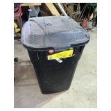 Trash Can w/ Hinged Lid
