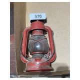 Dietz Small Barn Lantern