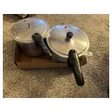 (2) Pressure Cookers w/ Jigglers