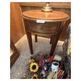Round Side Table w/ Inlaid Pattern on Top