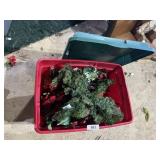 Tote w/ Lid + Christmas Floral & Greenery