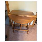 Pine Drop Leaf Accent Table