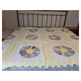 Machine Quilted Dresden Plate Variation Quilt w/